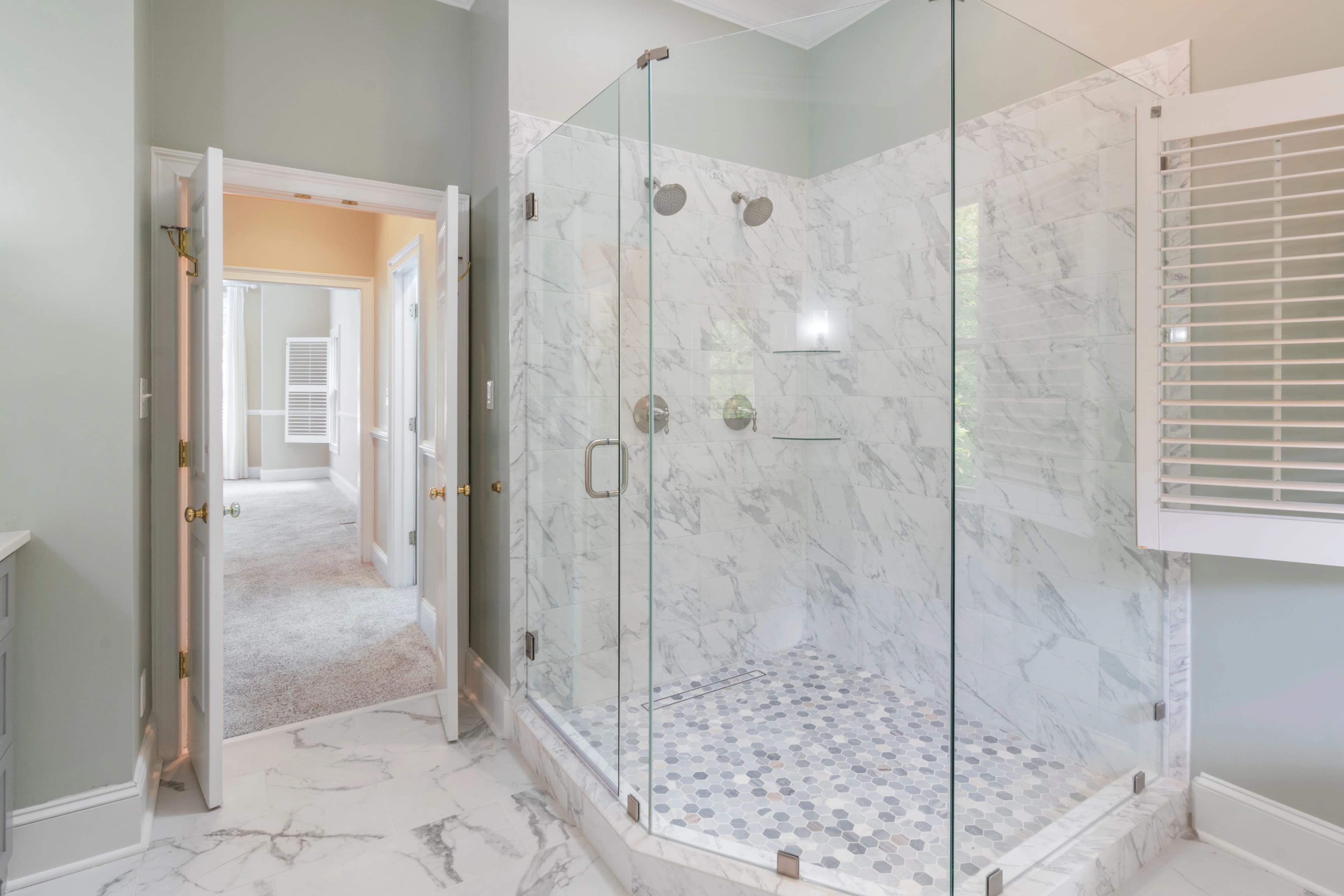How to Remove a Bathtub Drain Stopper
