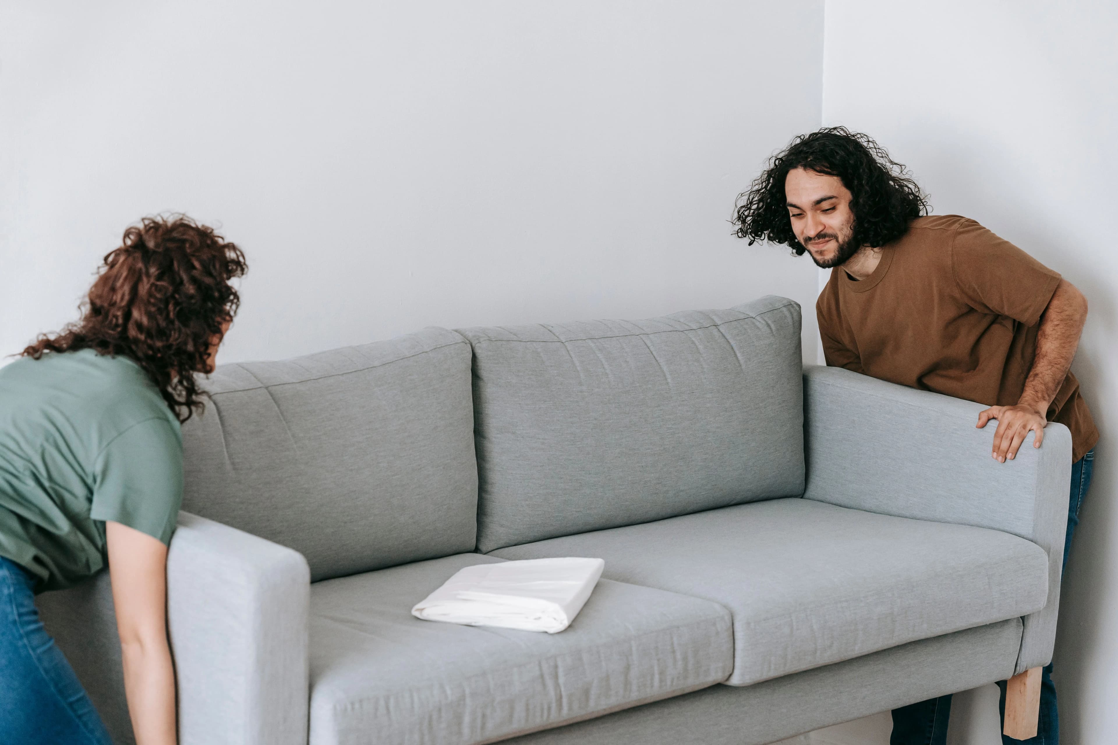 How to Disassemble Furniture for a Move